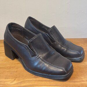 Vintage Brown leather heels